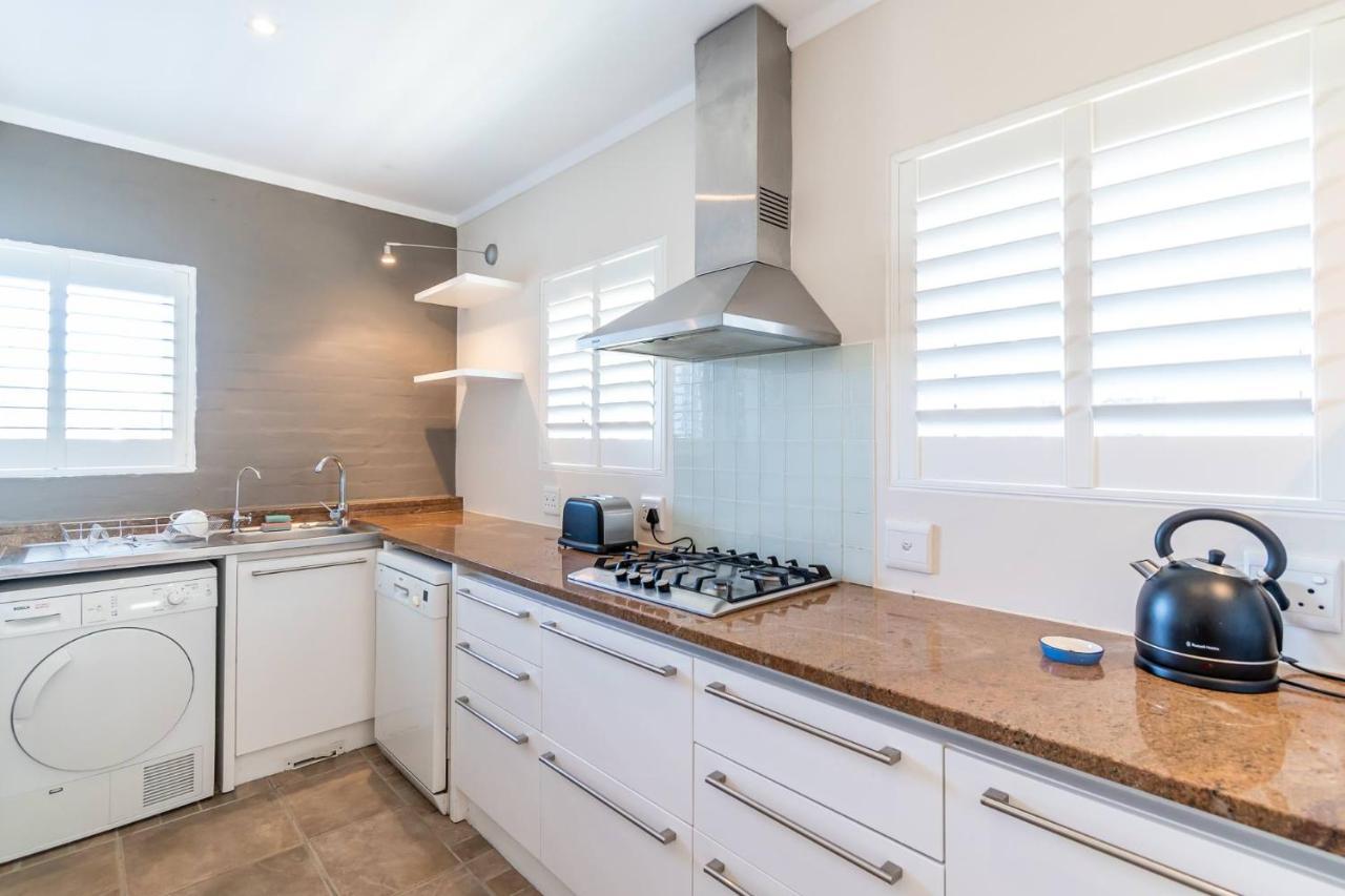 Trendy Get-Away On The Canals, Thesen Islands Knysna Exterior foto